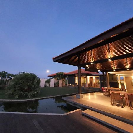 The Palmyrah House Hotel Mannar Exterior photo